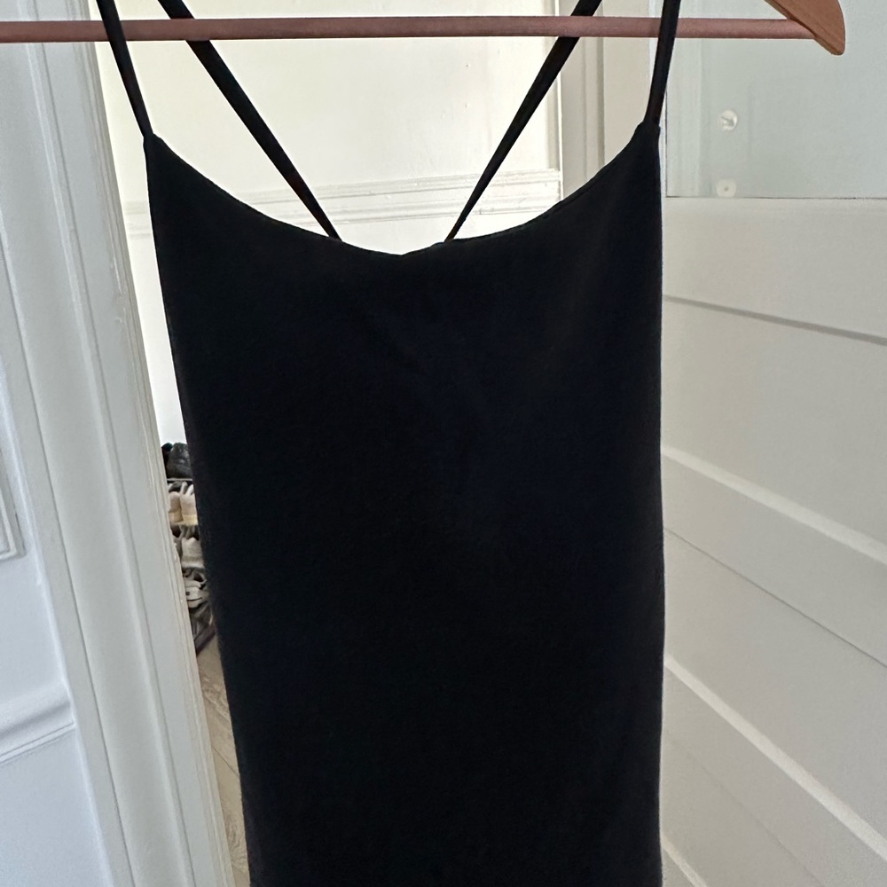 Lululemon Black Tank size 6